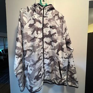 Nike White Camo Dri Fit Windrunner Lightweight Windbreaker Jacket Large
